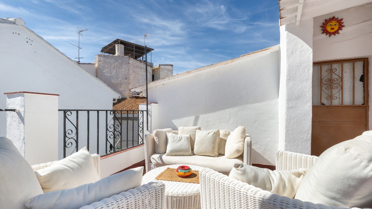 Photo of Outdoor in Guaro
