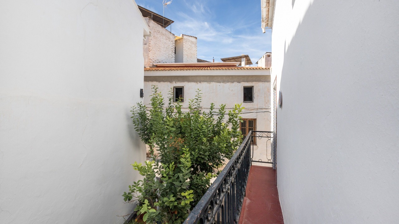 Photo of Outdoor in Guaro