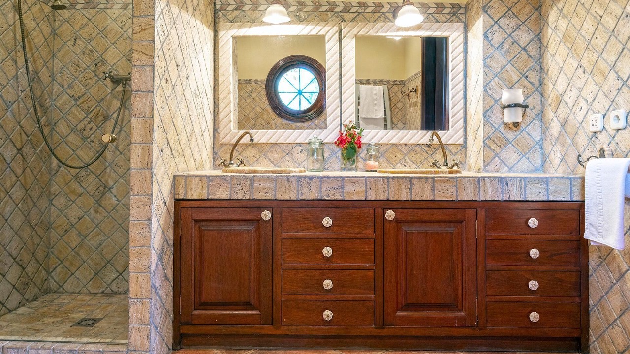 Photo of Bathroom in Alcaucin