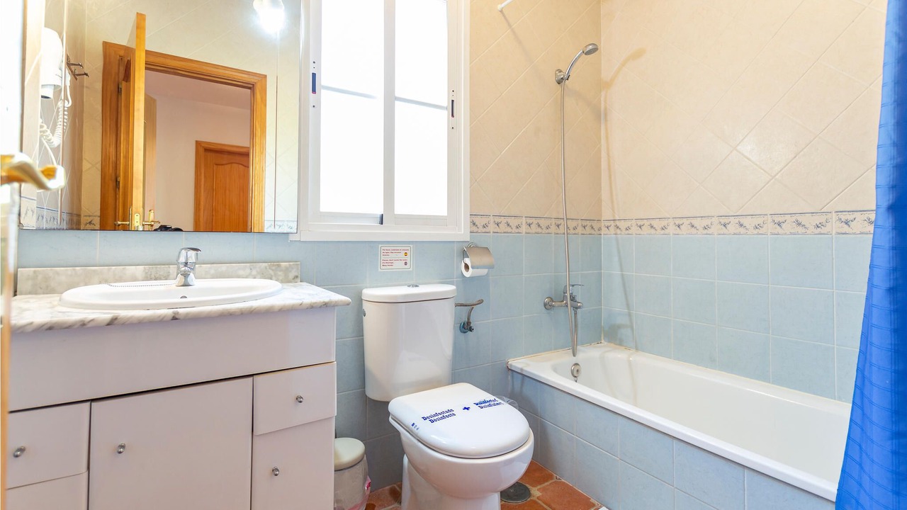 Photo of Bathroom in Alcaucin