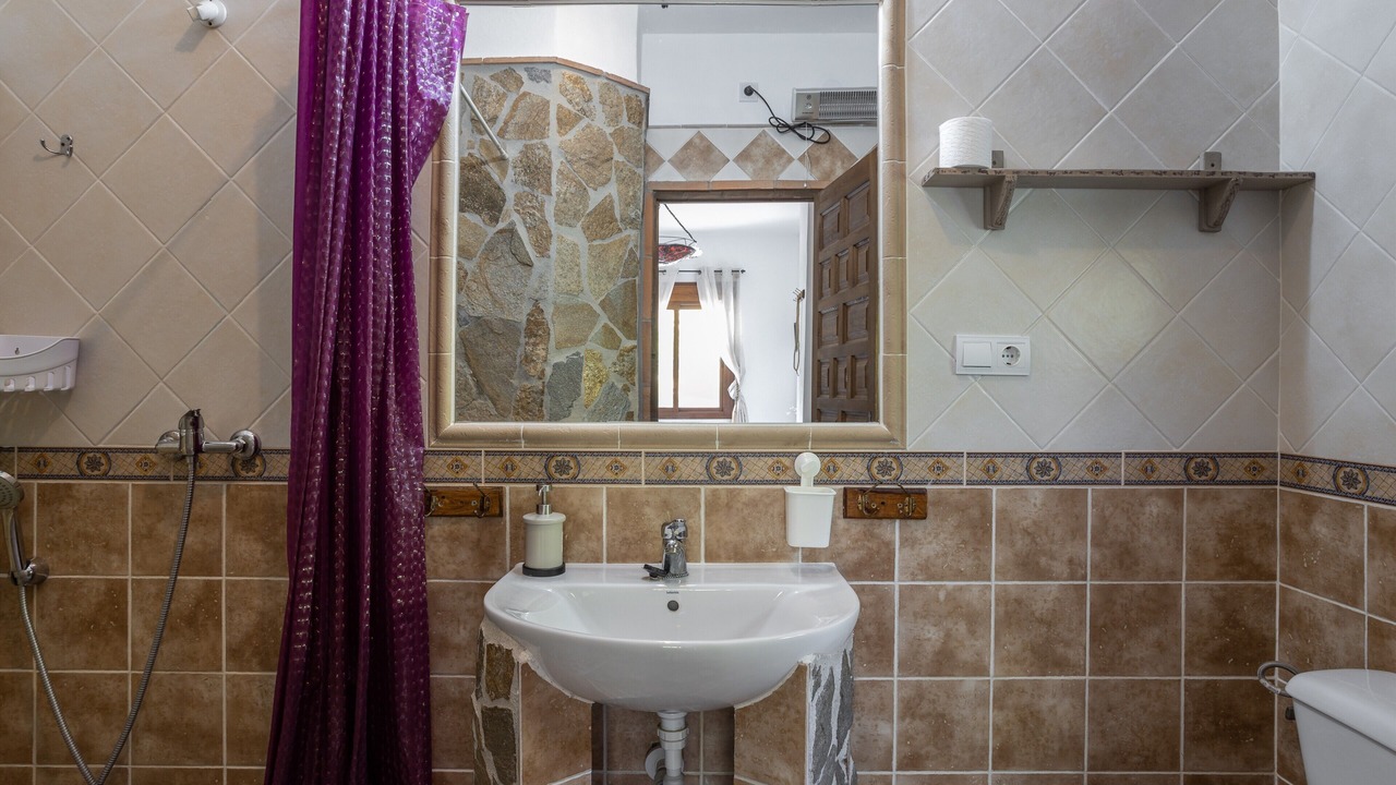 Photo of Bathroom in Sayalonga