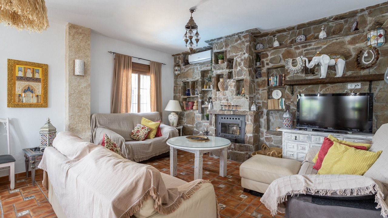 Photo of Livingroom in Sayalonga