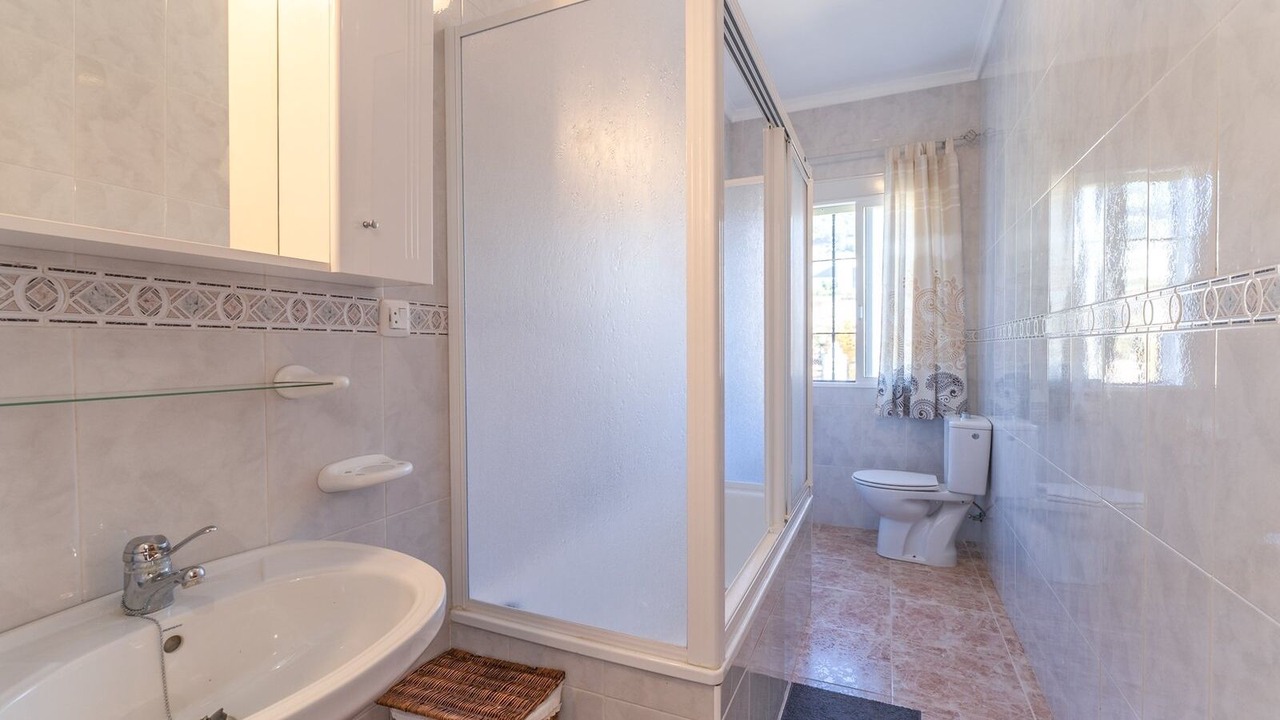 Photo of Bathroom in Rute