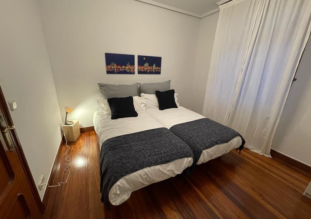 Photo of Bedroom in Bilbao City Centre