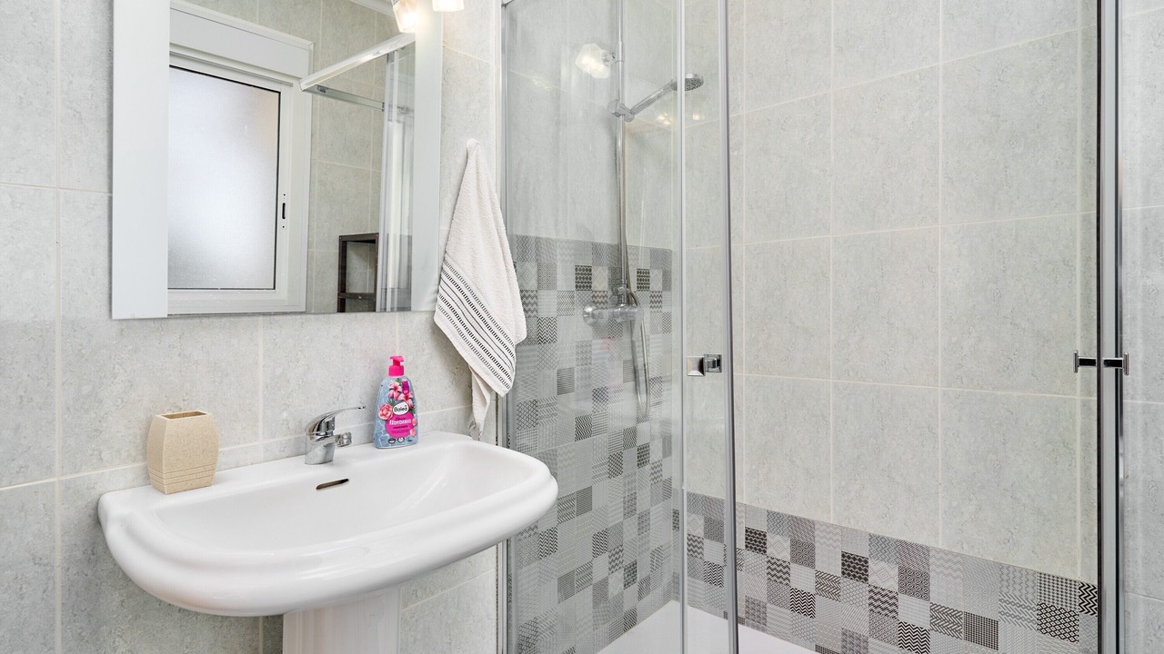 Photo of Bathroom in Arenas