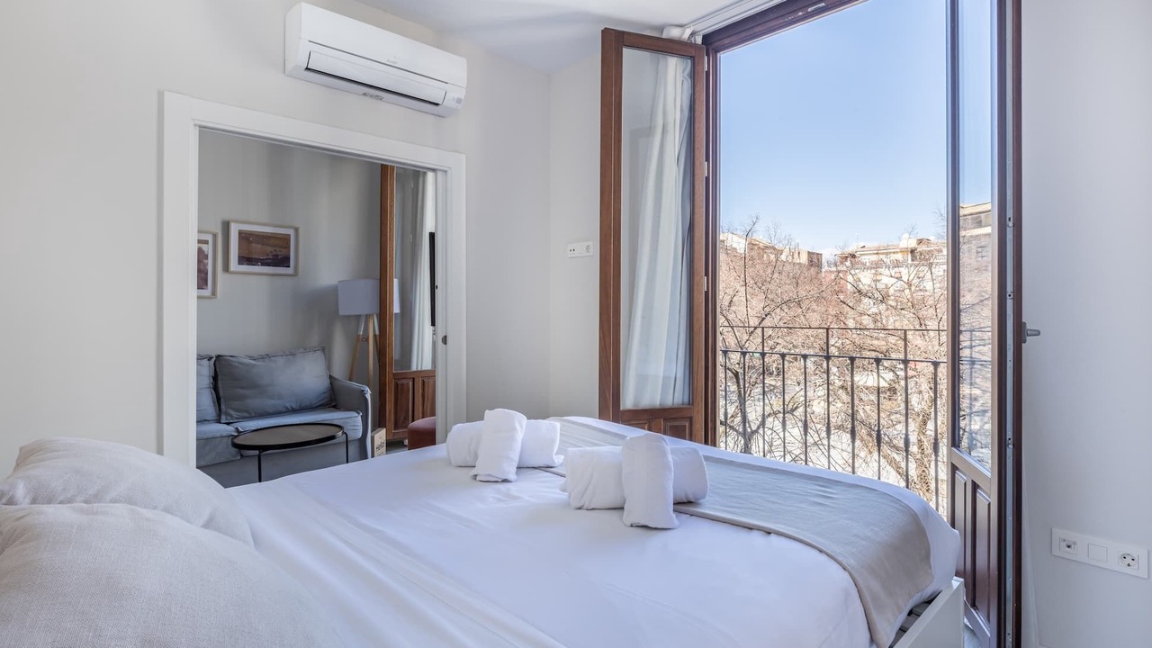 Photo of Bedroom in Central District