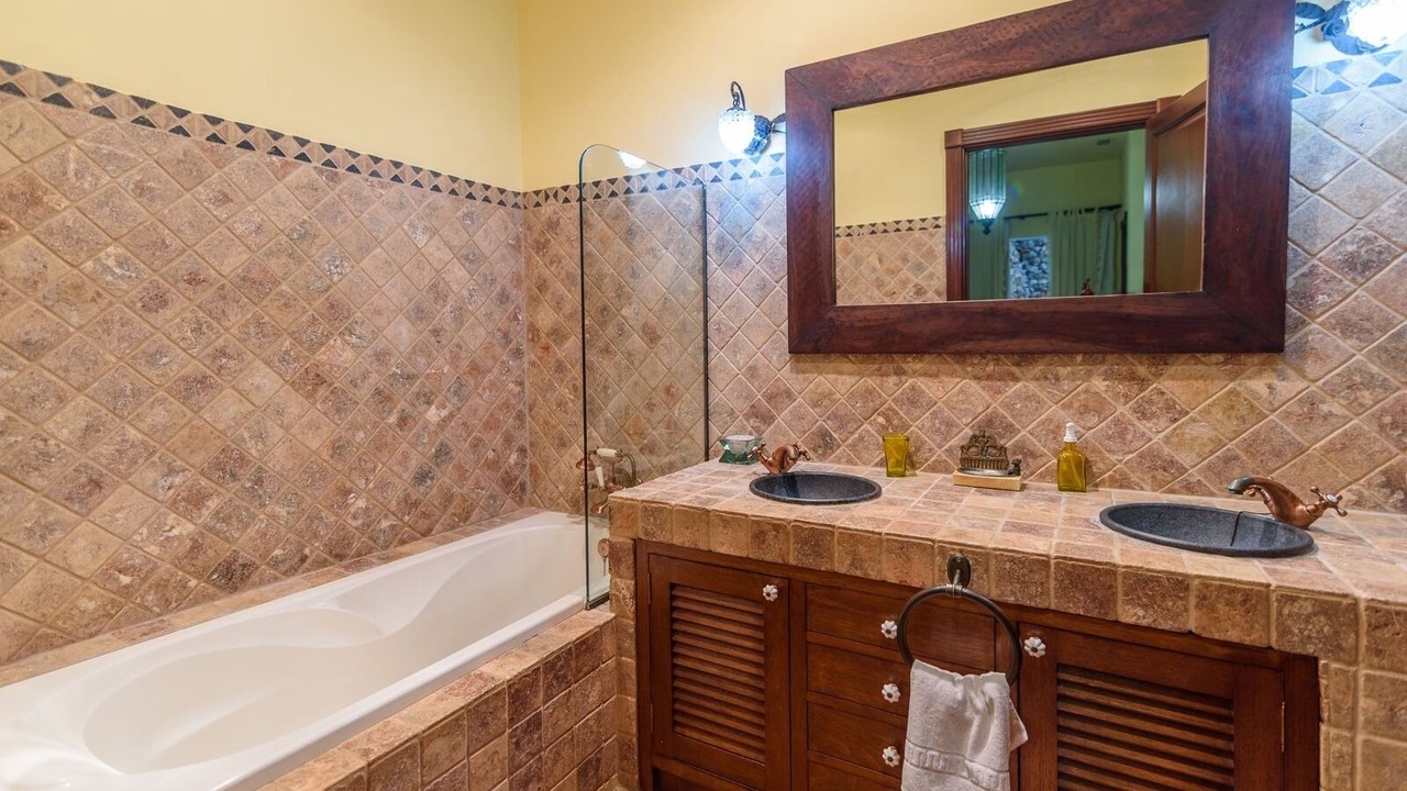 Photo of Bathroom in Alcaucin