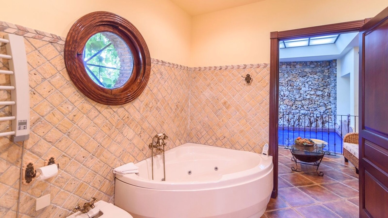 Photo of Bathroom in Alcaucin