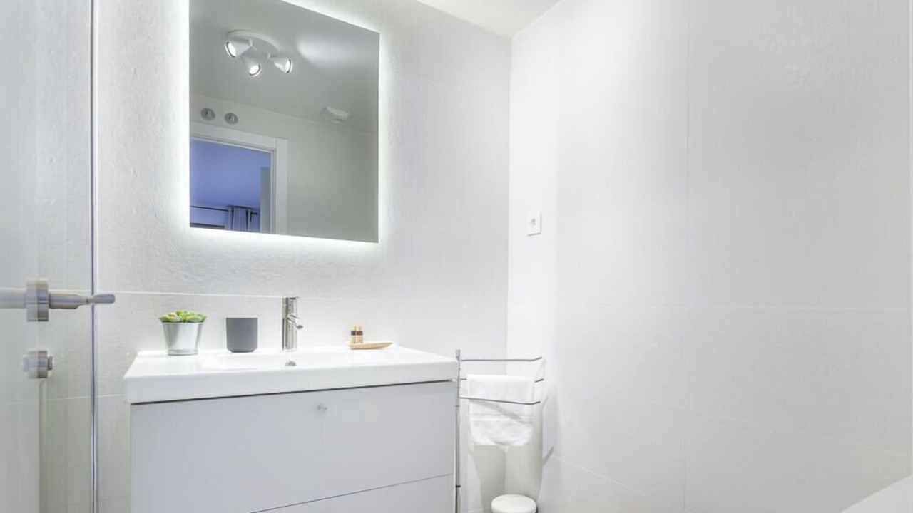 Photo of Bathroom in Atocha