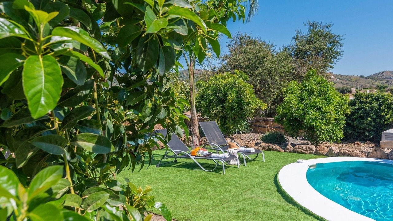 Photo of Outdoor in Coin