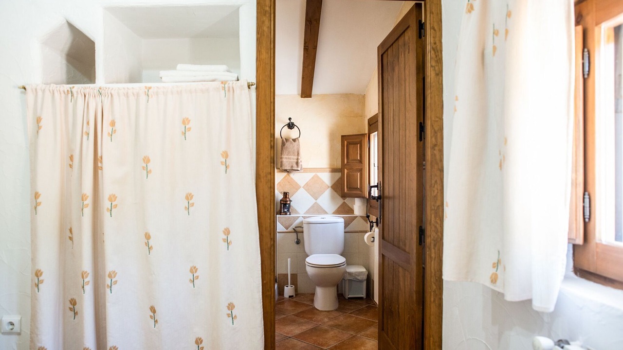 Photo of Bathroom in Laroya