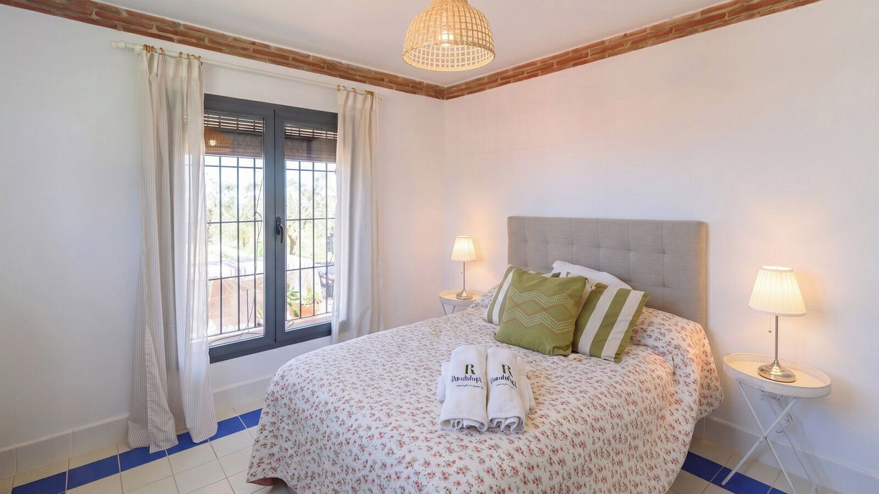 Photo of Bedroom in Alozaina