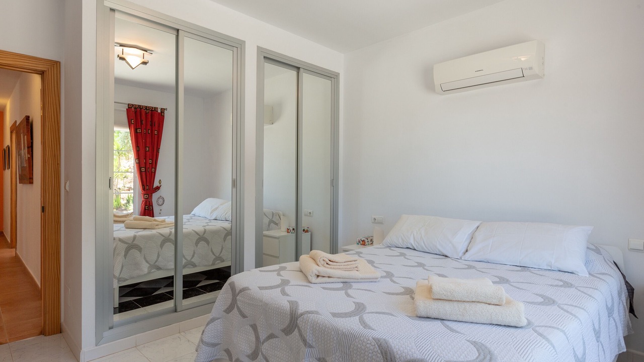 Photo of Bedroom in Almogia