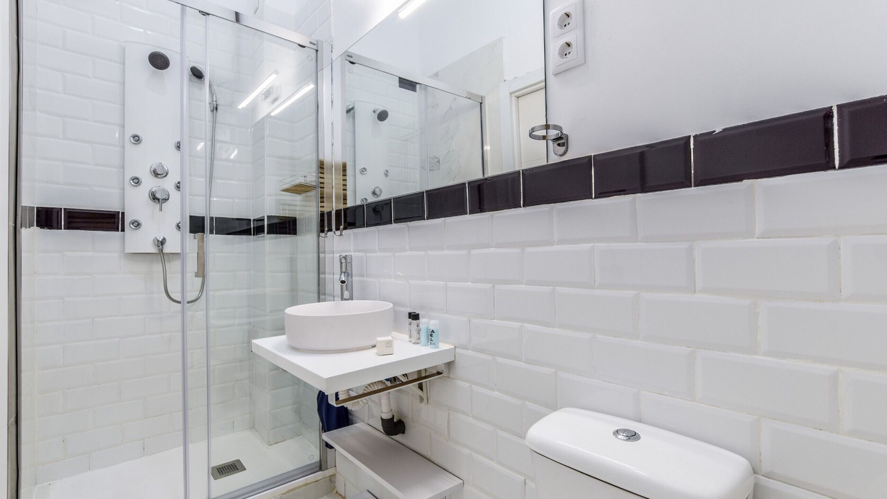 Photo of Bathroom in Atocha