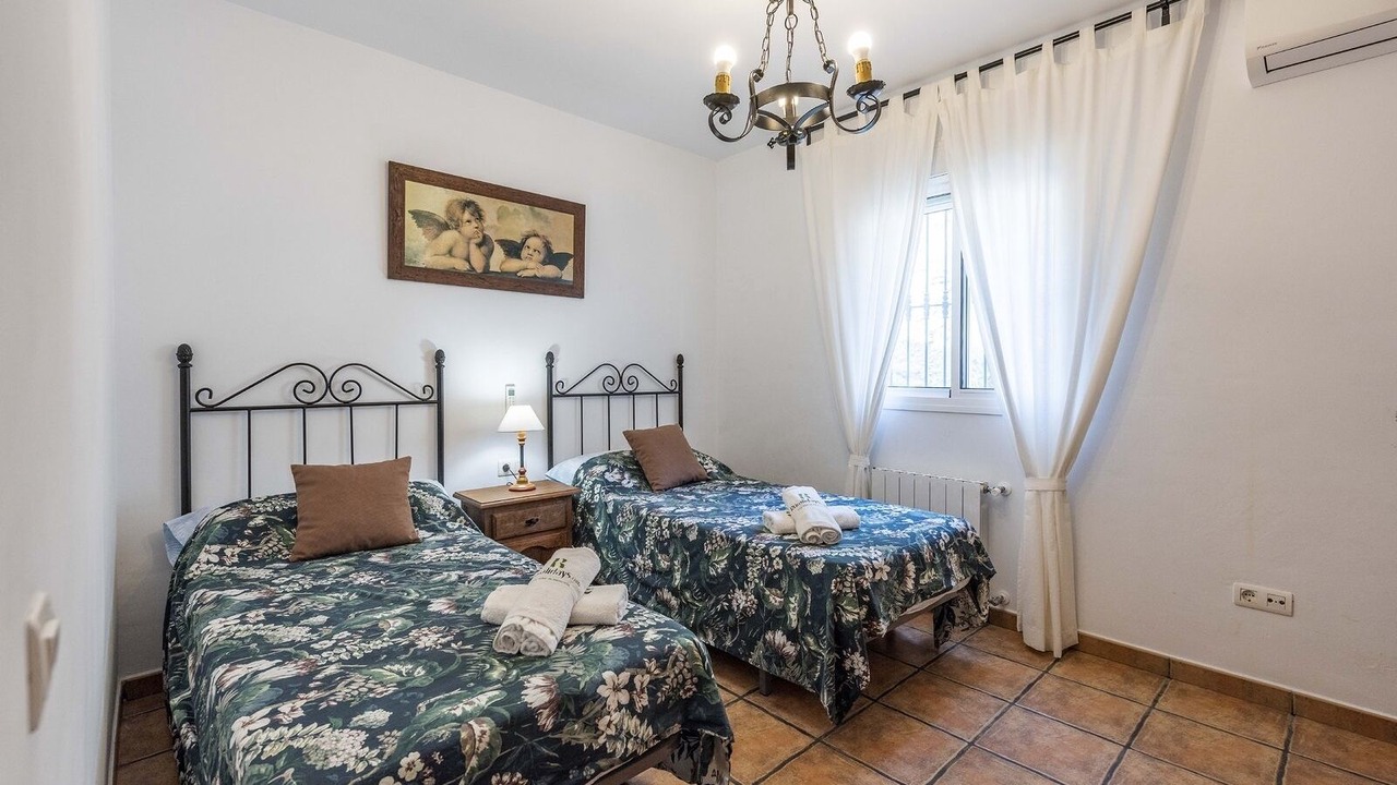 Photo of Bedroom in Canillas de Albaida