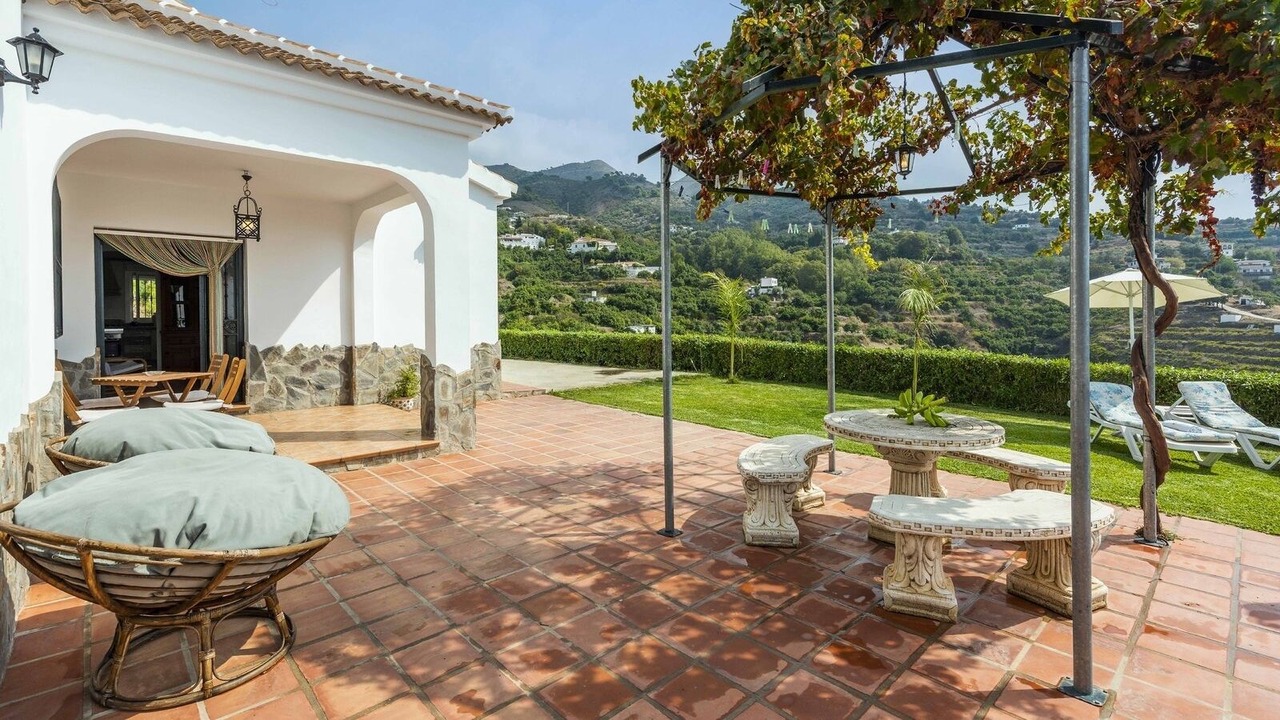Photo of Outdoor in Canillas de Albaida