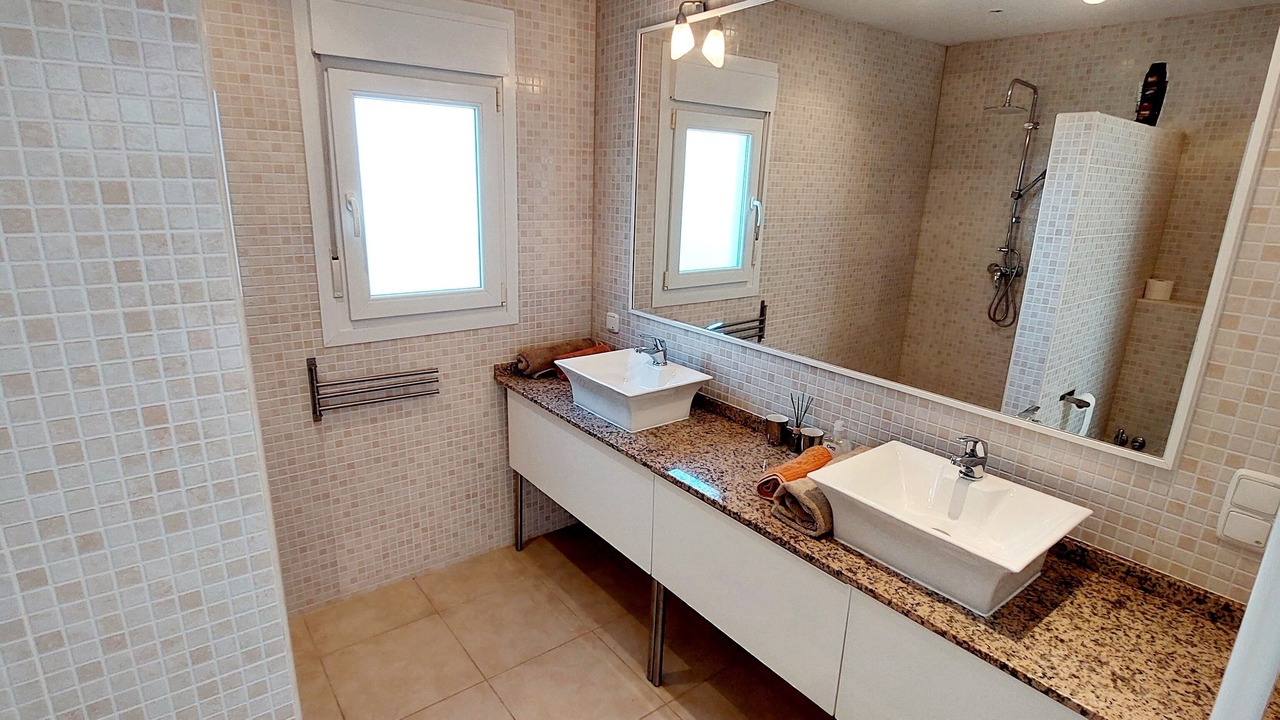 Photo of Bathroom in Sayalonga