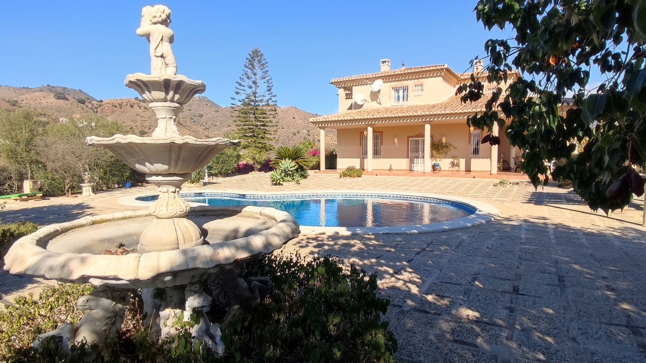 Photo of Outdoor in Almogia