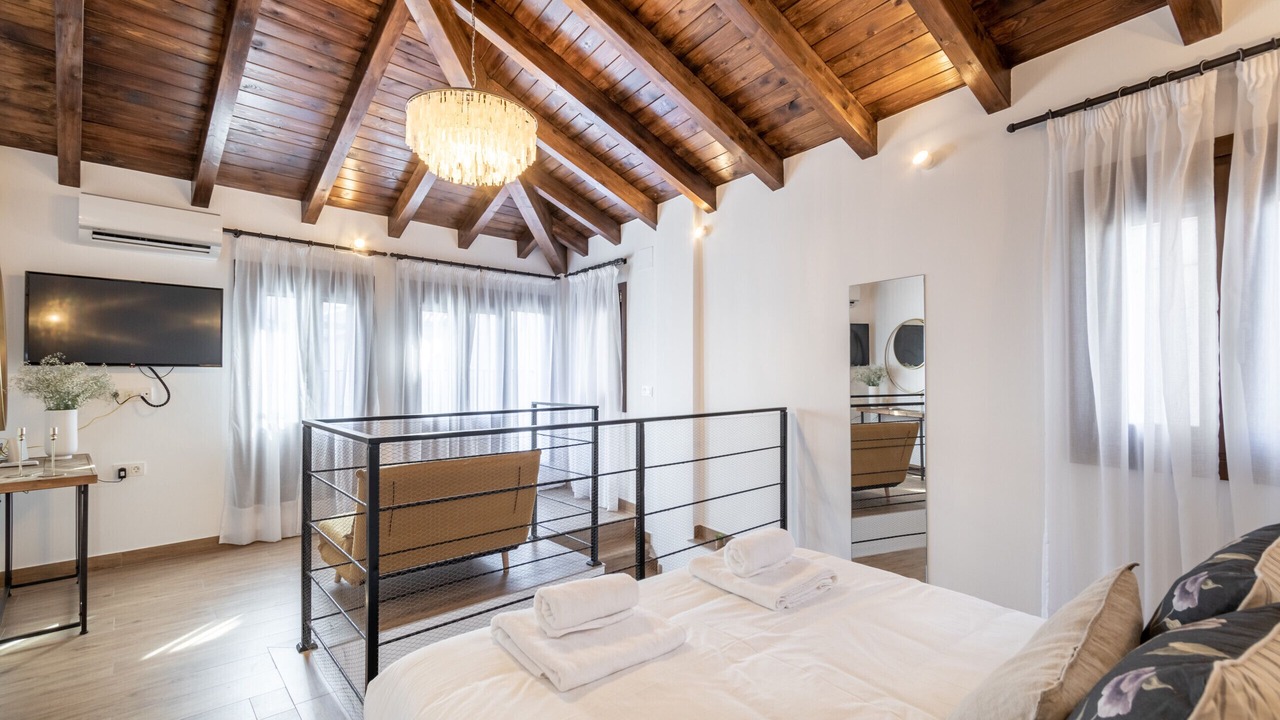 Photo of Bedroom in Central District