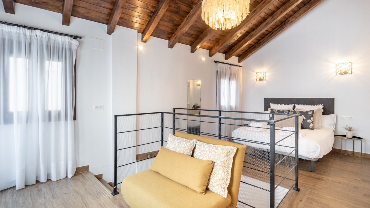Photo of Bedroom in Central District