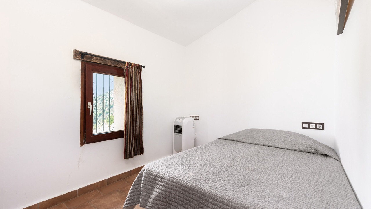 Photo of Bedroom in Almogia