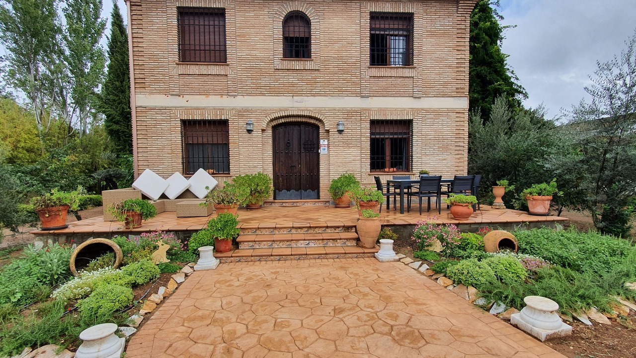 Photo of Outdoor in Santa Maria de Trassierra