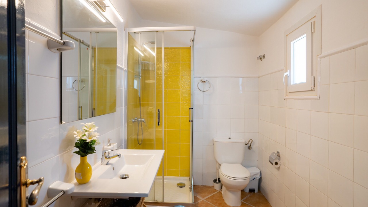 Photo of Bathroom in Alora