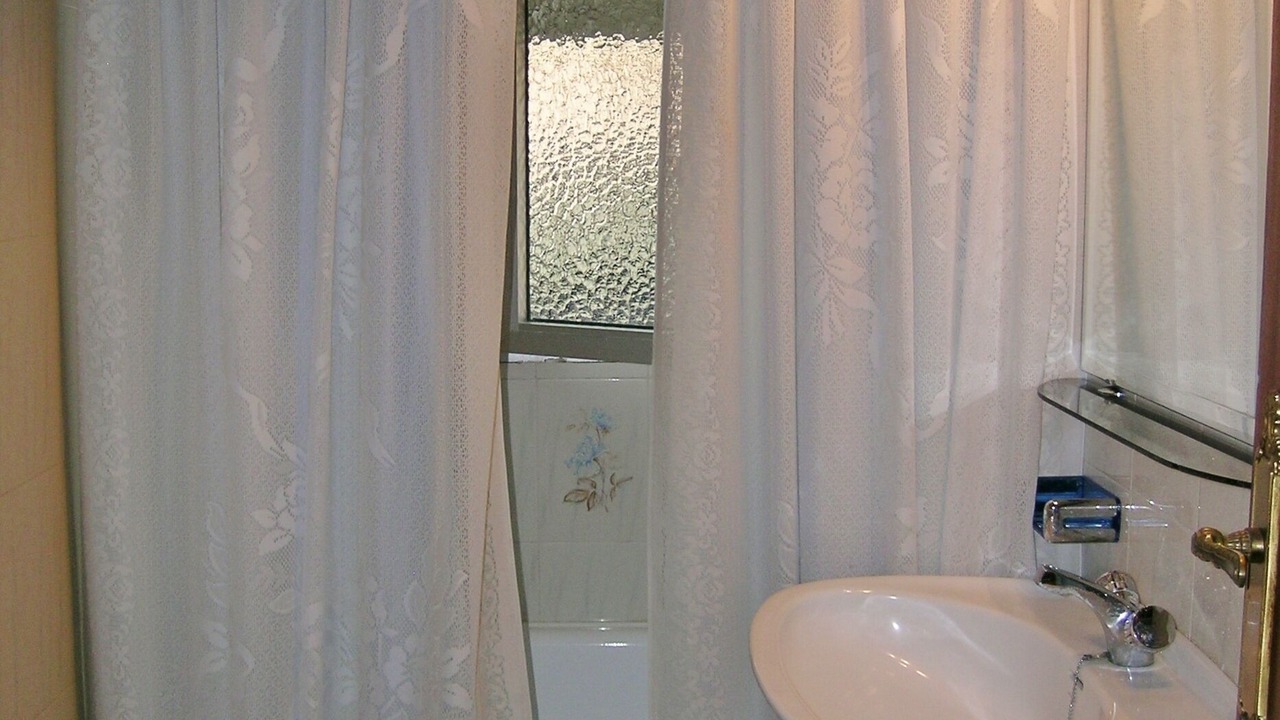 Photo of Bathroom in Lepe