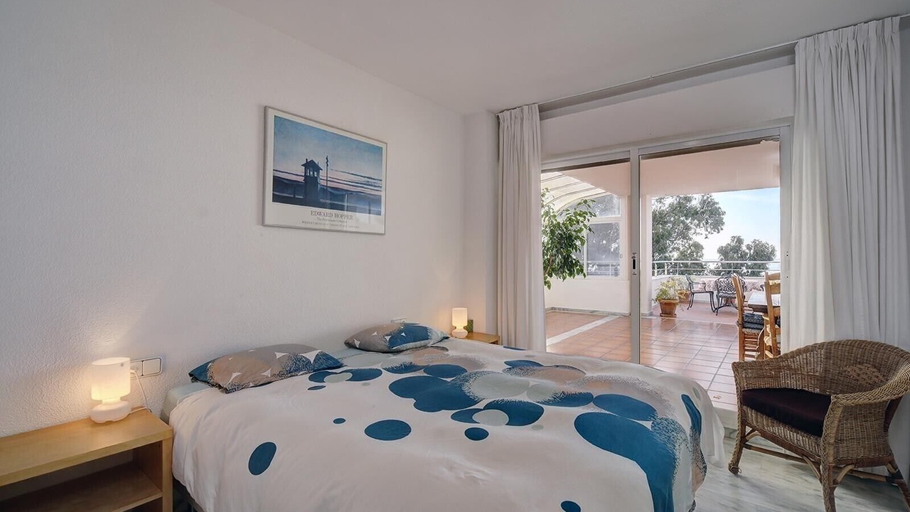 Photo of Bedroom in New Golden Mile