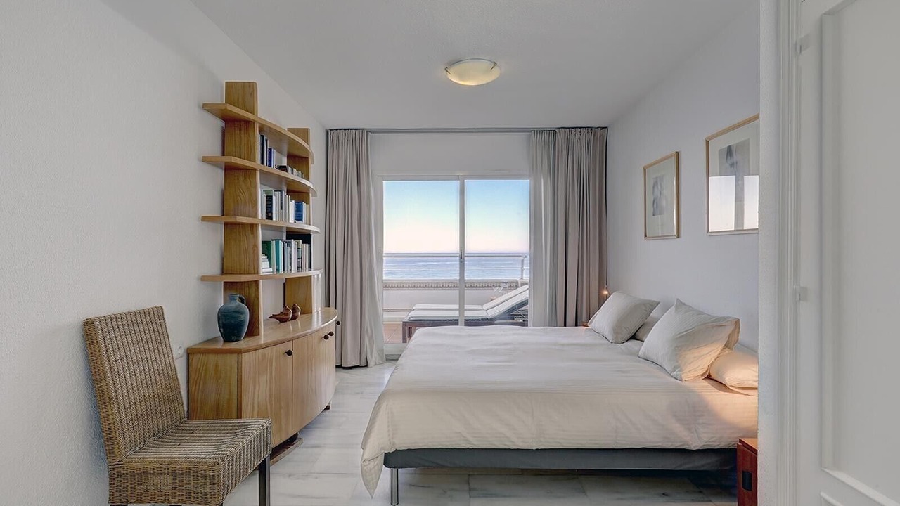 Photo of Bedroom in New Golden Mile