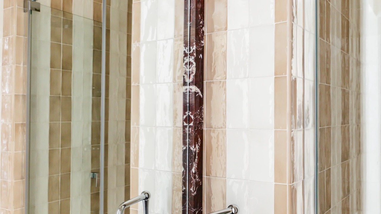 Photo of Bathroom in Feria