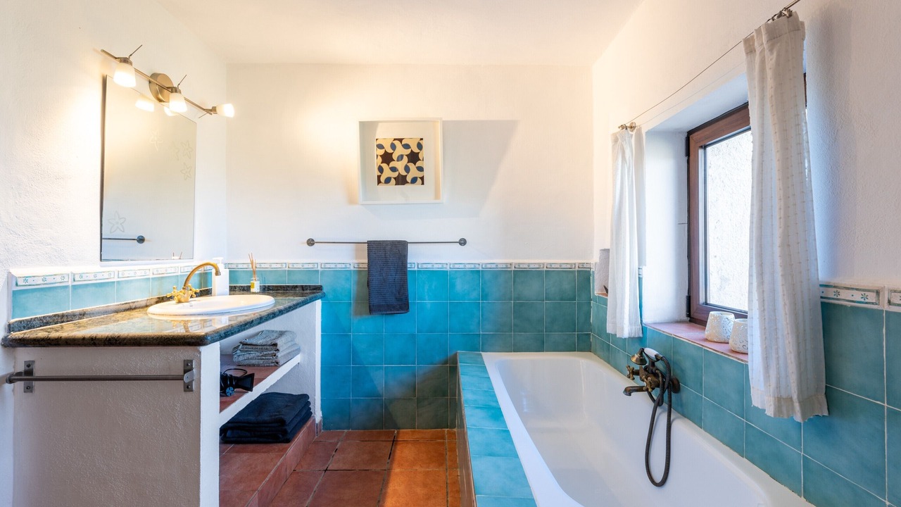Photo of Bathroom in Alora