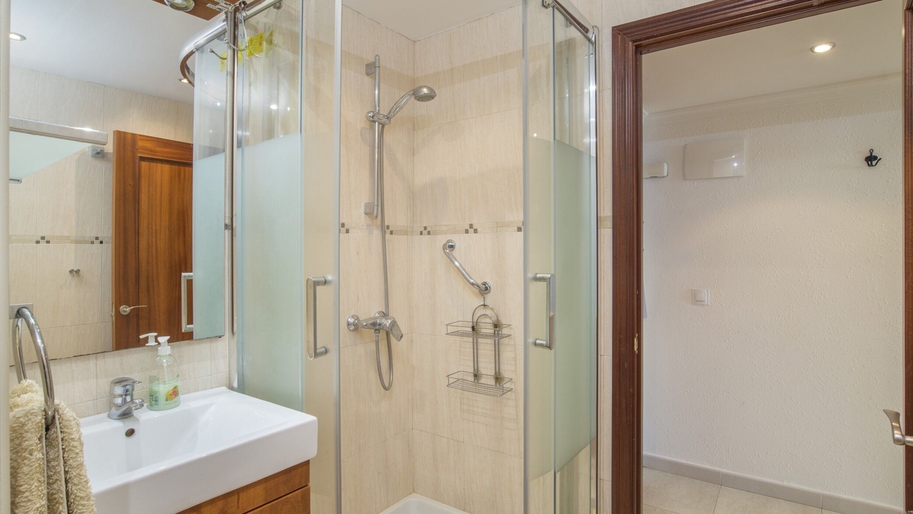 Photo of Bathroom in Fuengirola City Centre