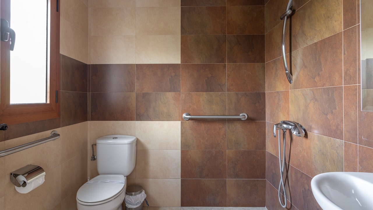 Photo of Bathroom in Arenas