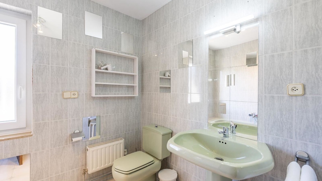 Photo of Bathroom in Alfarnate