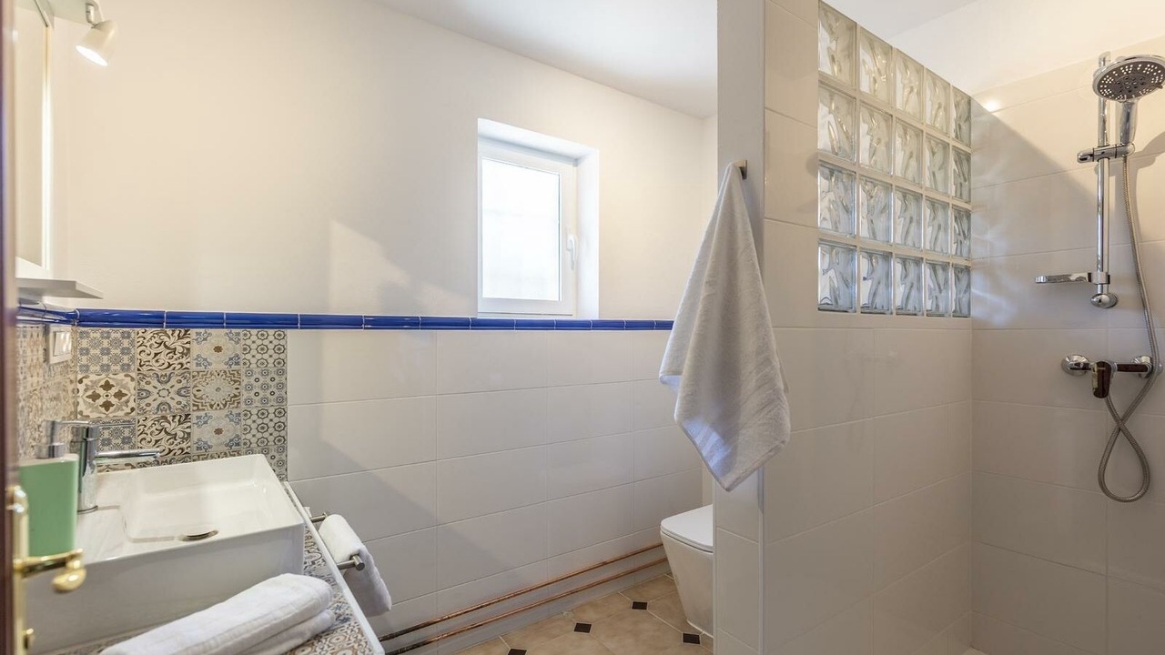 Photo of Bathroom in Alfarnate
