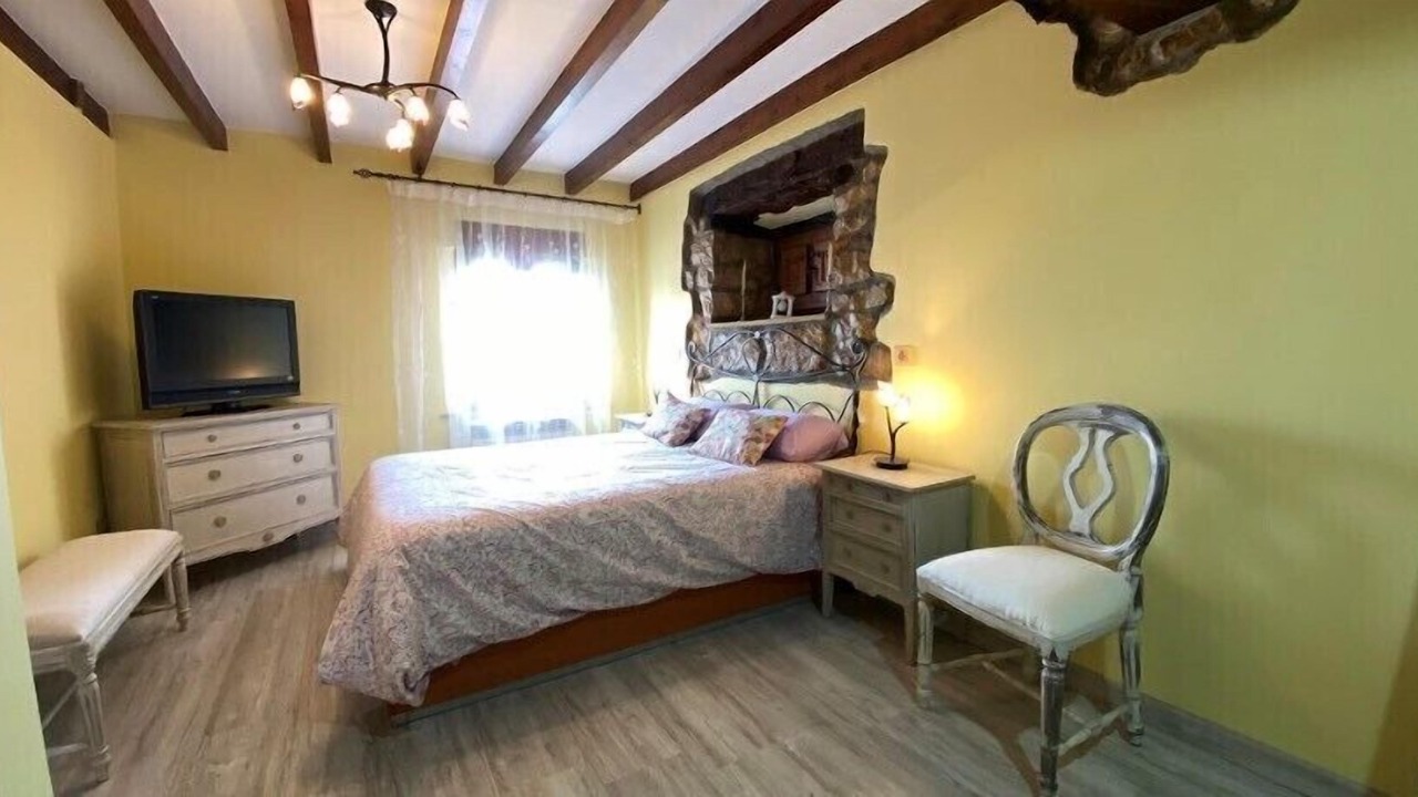 Photo of Bedroom in Escobedo de Camargo