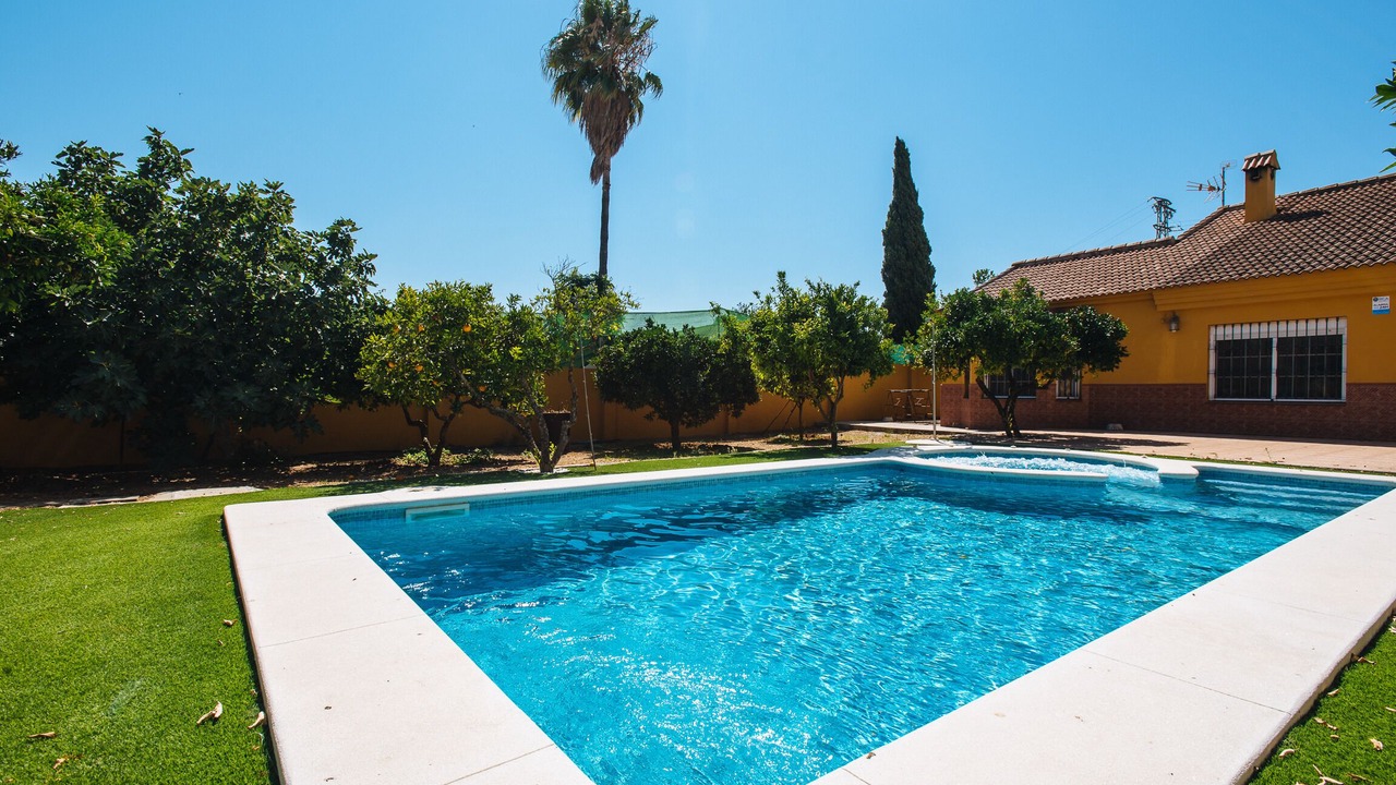Photo of Outdoor in Almensilla