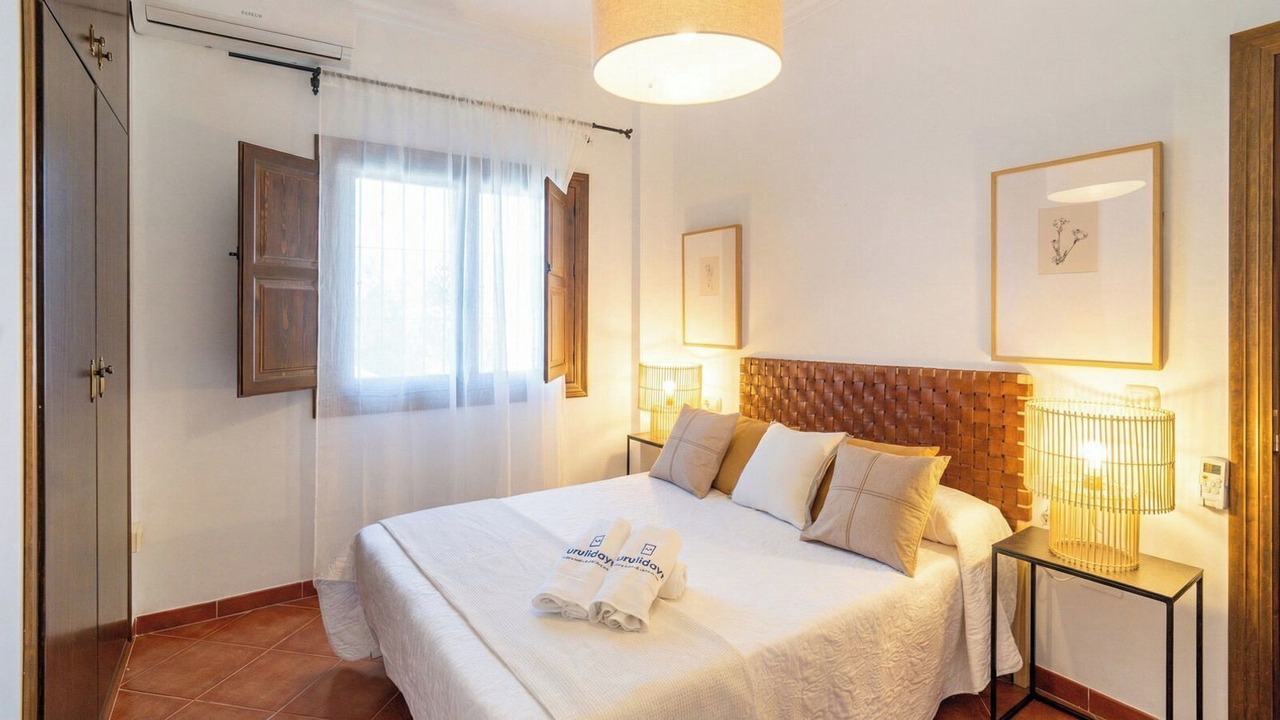 Photo of Bedroom in Almogia