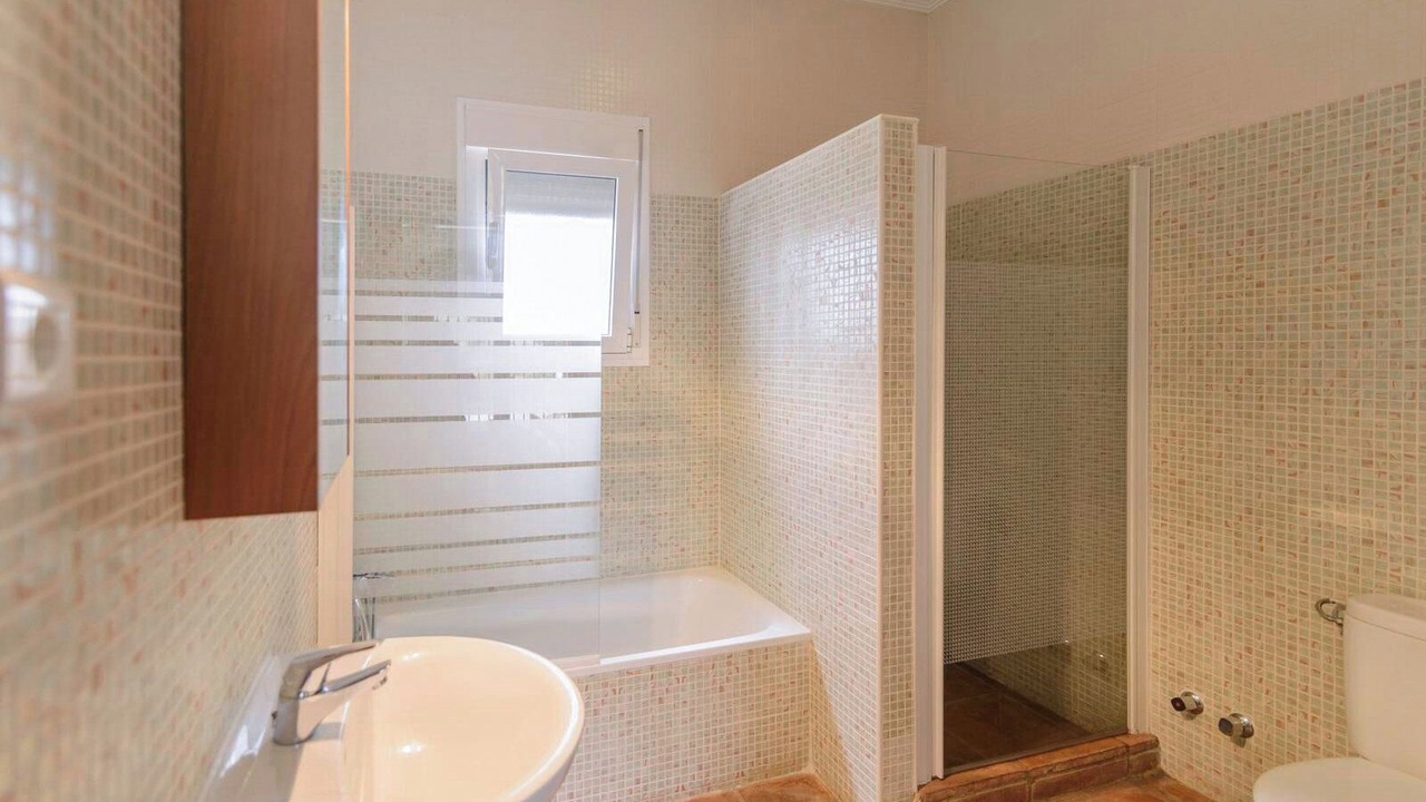 Photo of Bathroom in Arenas
