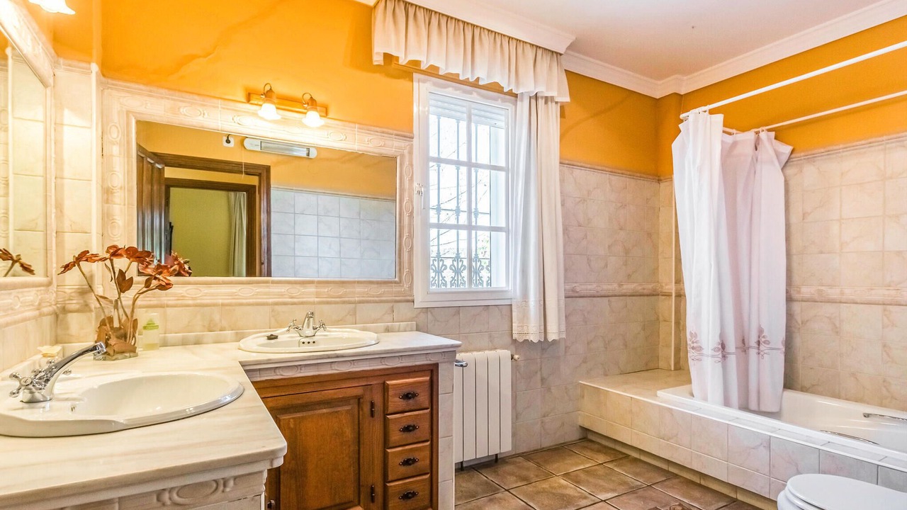 Photo of Bathroom in Villanueva del Rosario