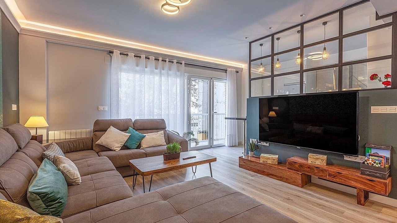 Photo of Livingroom in Central District
