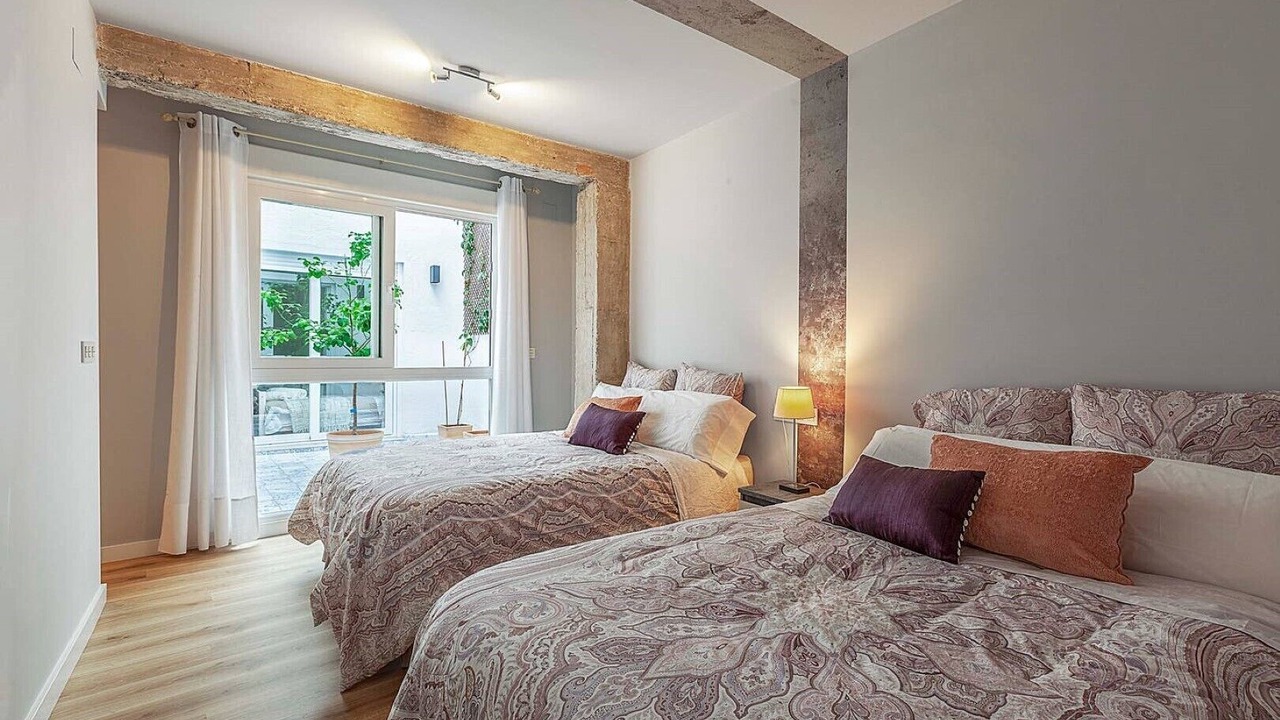 Photo of Bedroom in Central District