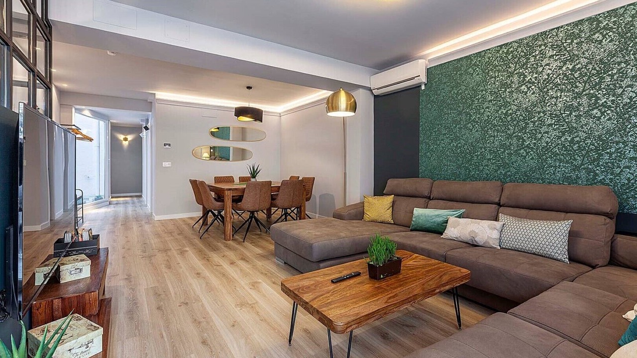 Photo of Livingroom in Central District