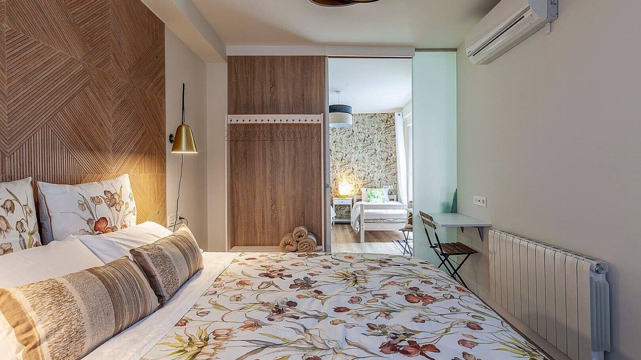 Photo of Bedroom in Central District