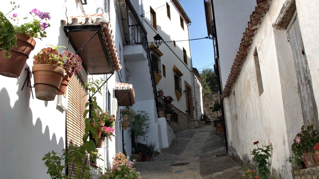 Photo of Outdoor in Alpandeire