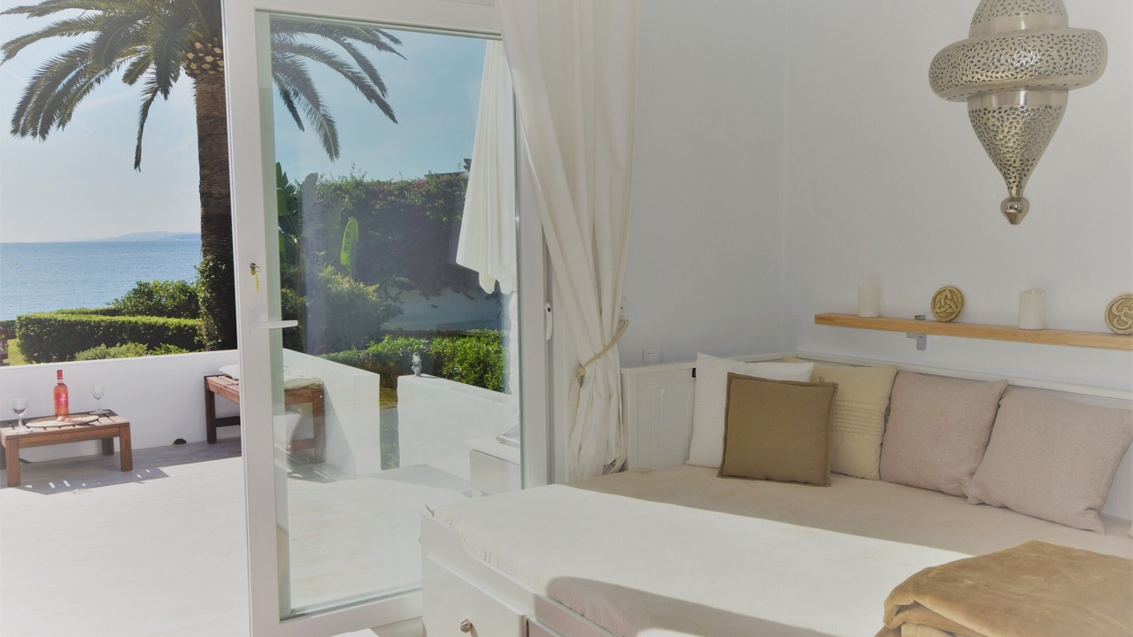 Photo of Bedroom in New Golden Mile