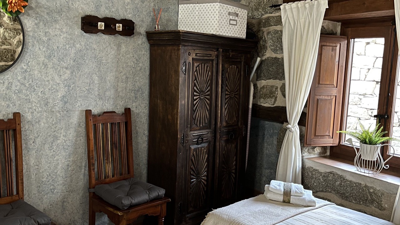 Photo of Bedroom in Navaluenga
