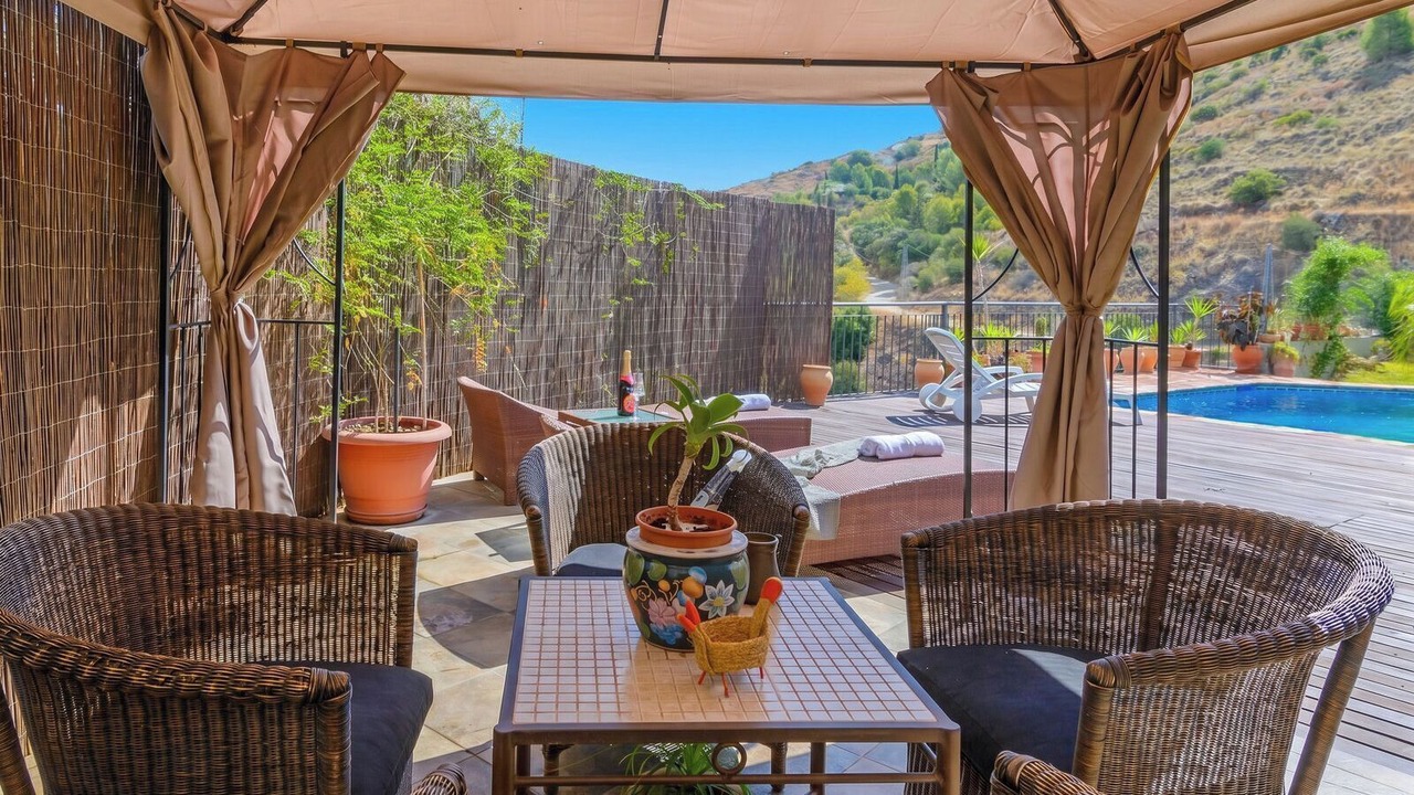 Photo of Outdoor in Guaro