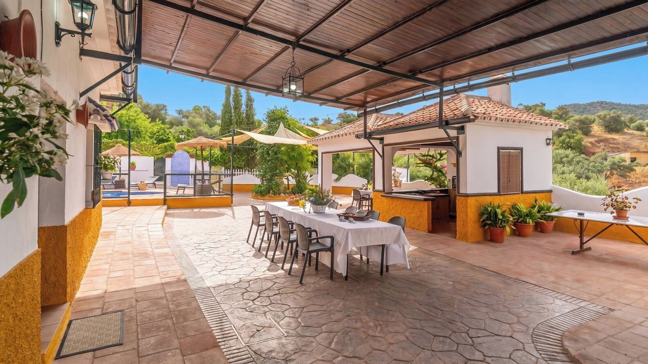 Photo of Outdoor in Almogia